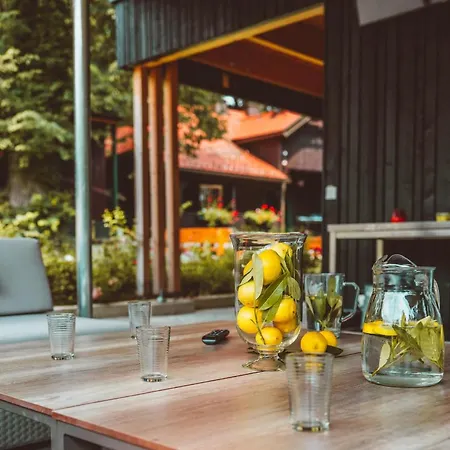 Clamlive 山林小屋